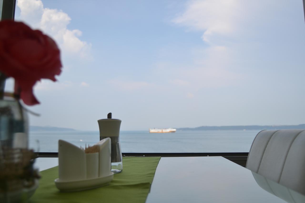 Hotel Deniz Эджеабат Экстерьер фото